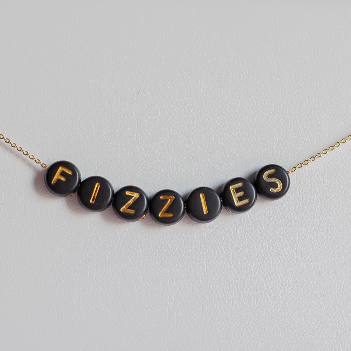 Dainty Name Necklace 2.0