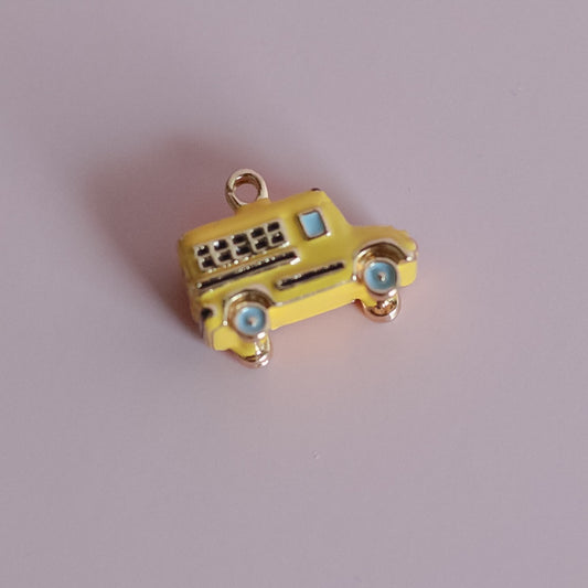 School Bus Cutie Charm (18k gold pvd)