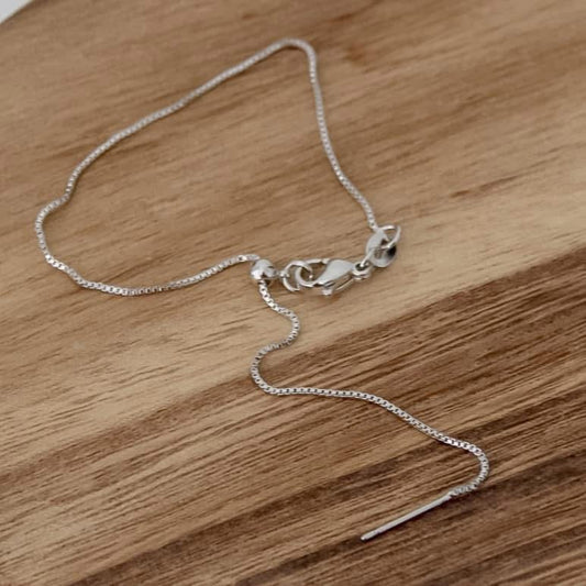 Silver dainty sliding adjustable
(can be worn up to 8.0”)